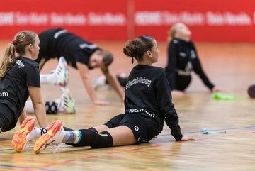 Bild 10 - wBJ SV Henstedt Ulzburg - HSG Holstein Kiel/Kronshagen : Ergebnis: 30:28